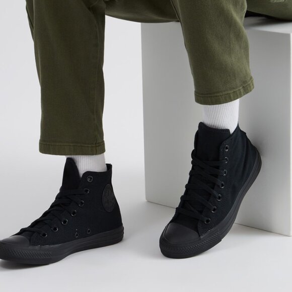 CONVERSE CHUCK TAYLOR ALL STAR HIGH TOP | Women - Picture 1 of 11